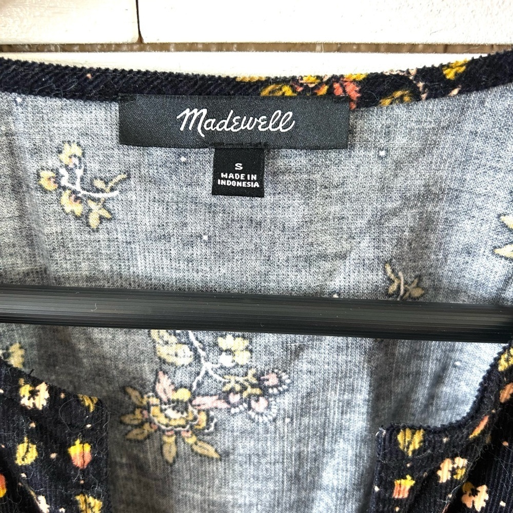 Madewell Corduroy Acorn Foulard Top size small - Picture 2 of 5